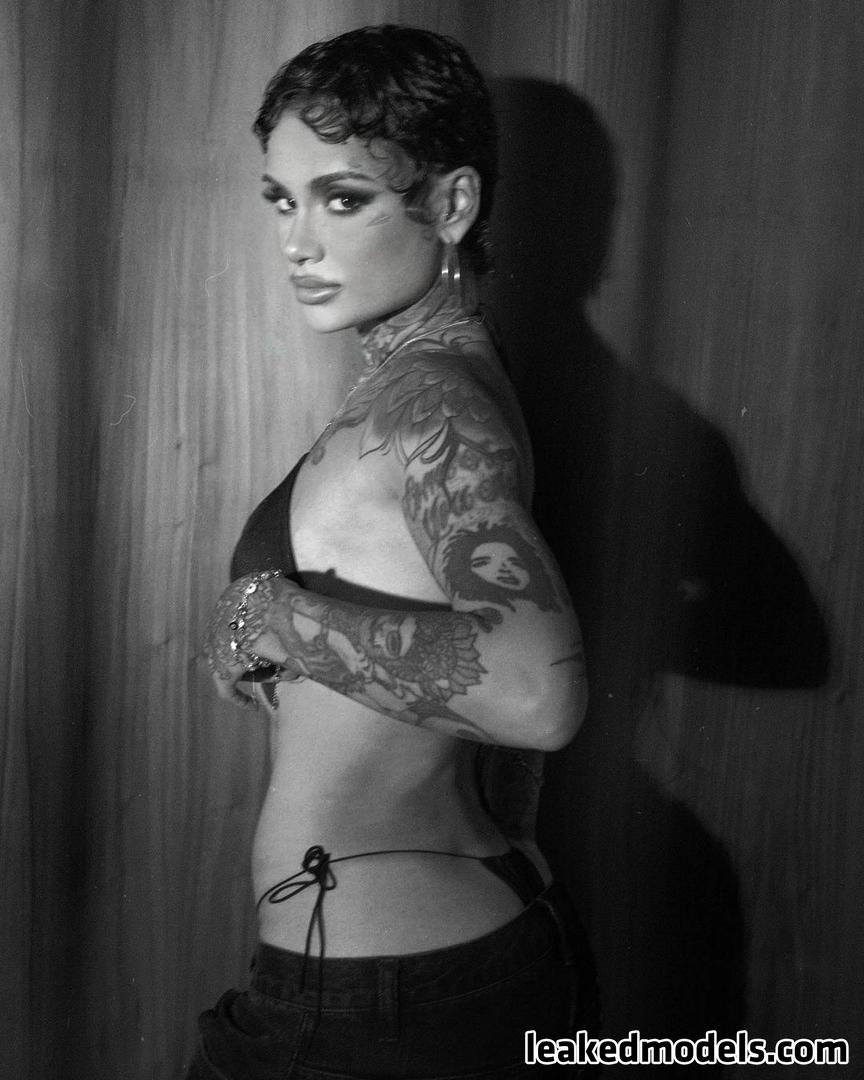 Kehlani Naked 10