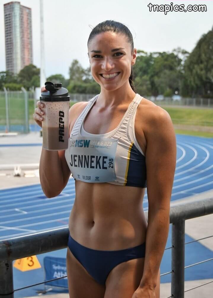 Michelle Jenneke Nude 37