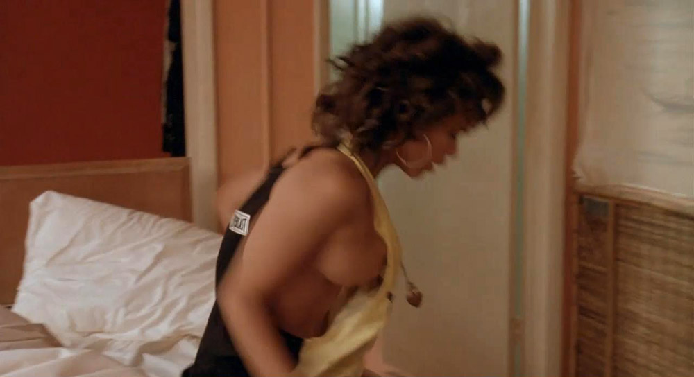 Rosie Perez nip slip