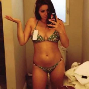 Ariel Winter leaked selfie