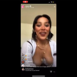 Doja Cat nude nip slip