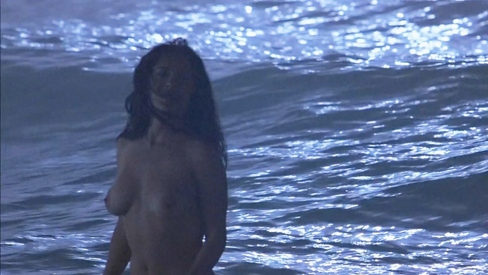 Salma Hayek naked tits