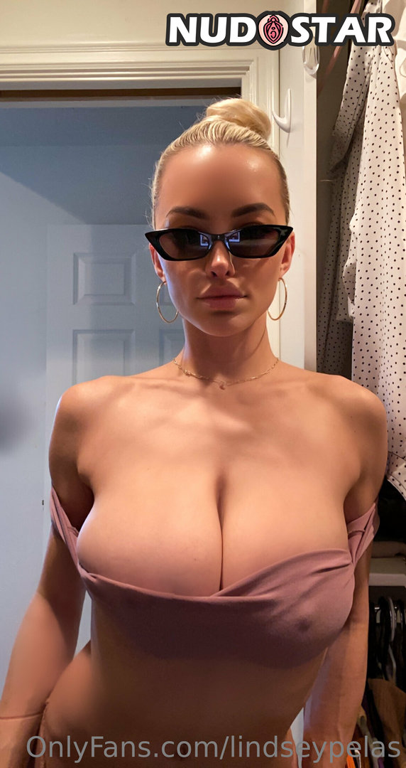 Lindseypelas Leaked Photo 43