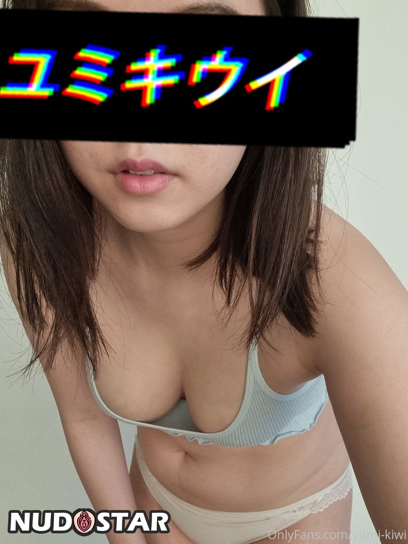 Yumi Kiwi Leaked Photo 12