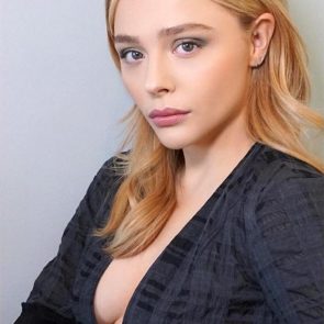 Chloe Grace Moretz tits while braless