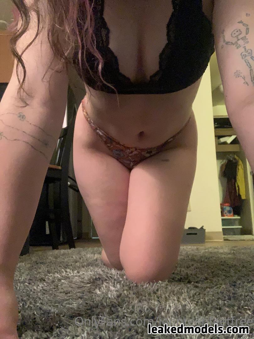 Jennteenfeetfree Naked 10