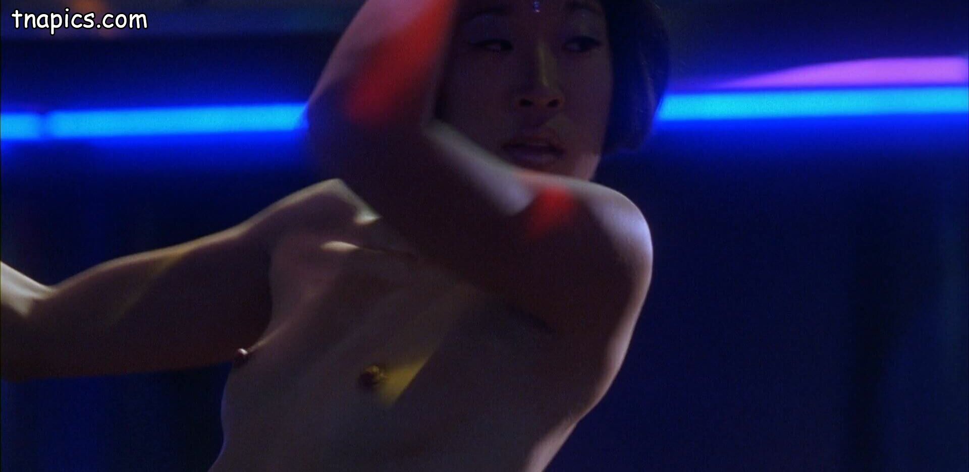 Sandra Oh Nude 3