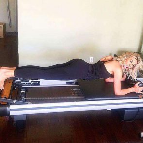 Charissa Thompson sexy on the training