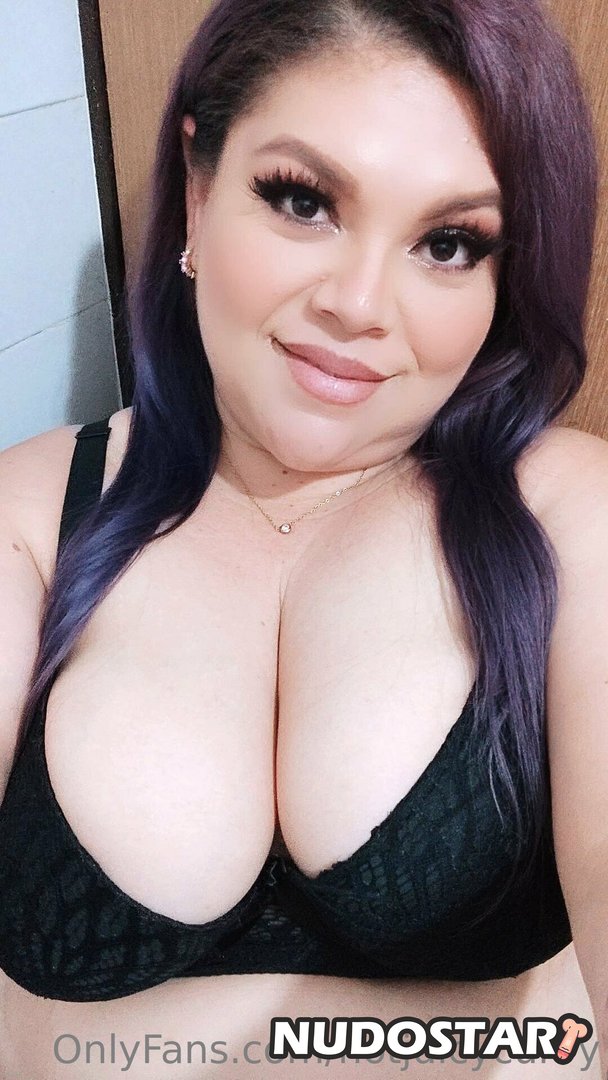 Hotjuicycurvy Leaked Photo 24