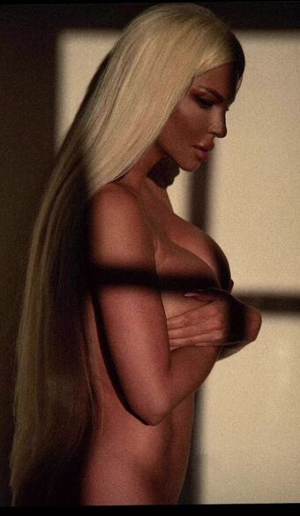 Jelena Karleusa Nude Leaks OnlyFans Photo 22