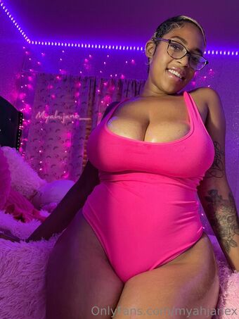 myahjanex Nude Leaks OnlyFans Photo 14