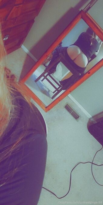 stonedginger88 Nude Leaks OnlyFans Photo 17