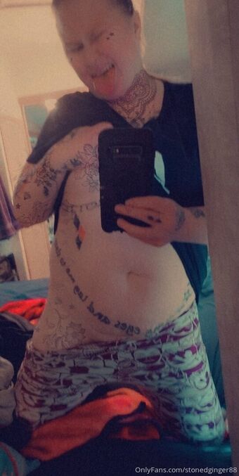 stonedginger88 Nude Leaks OnlyFans Photo 9