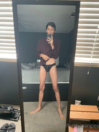 femboyangiesfeet Nude Leaks OnlyFans Photo 12