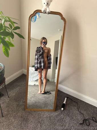 Luna Ray Nude Leaks OnlyFans Photo 17