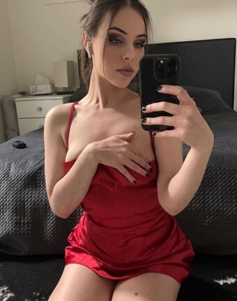 reyeslie Nude Leaks OnlyFans Photo 1