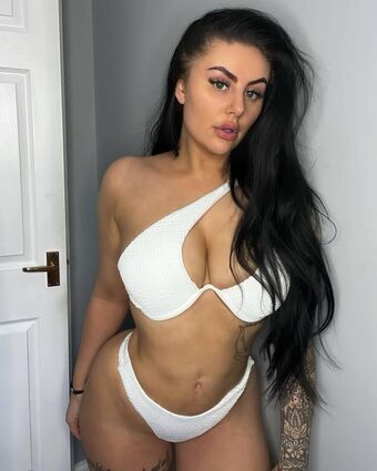 Beckie Holloway Nude Leaks OnlyFans Photo 18