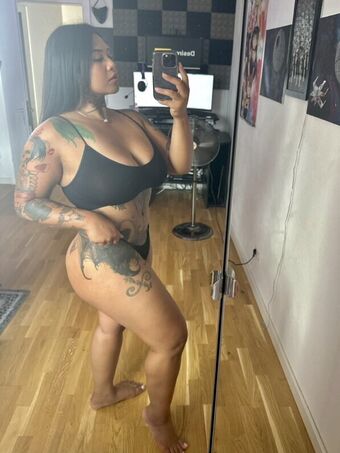 Desiree Deep Nude Leaks OnlyFans Photo 3