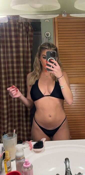 Itssemilyyy Nude Leaks OnlyFans Photo 18