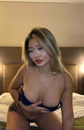 emilia.lee Nude Leaks OnlyFans Photo 28