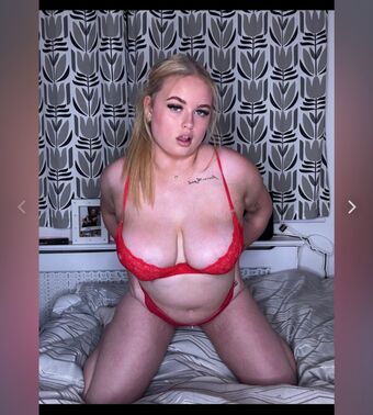 holly.evans18 Nude Leaks OnlyFans Photo 1