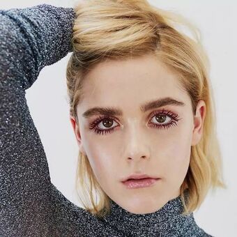 Kiernan-shipka Nude Leaks OnlyFans Photo 398