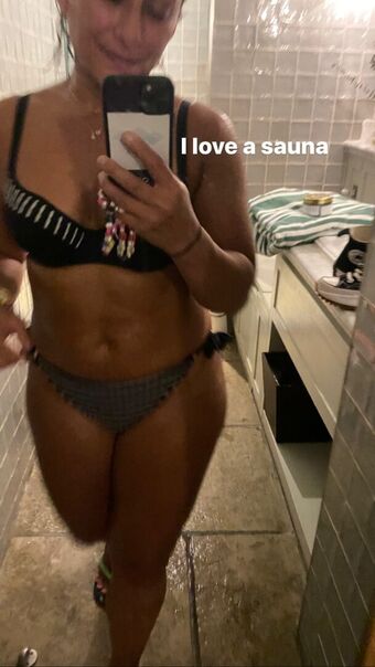 Saira Khan Nude Leaks OnlyFans Photo 32